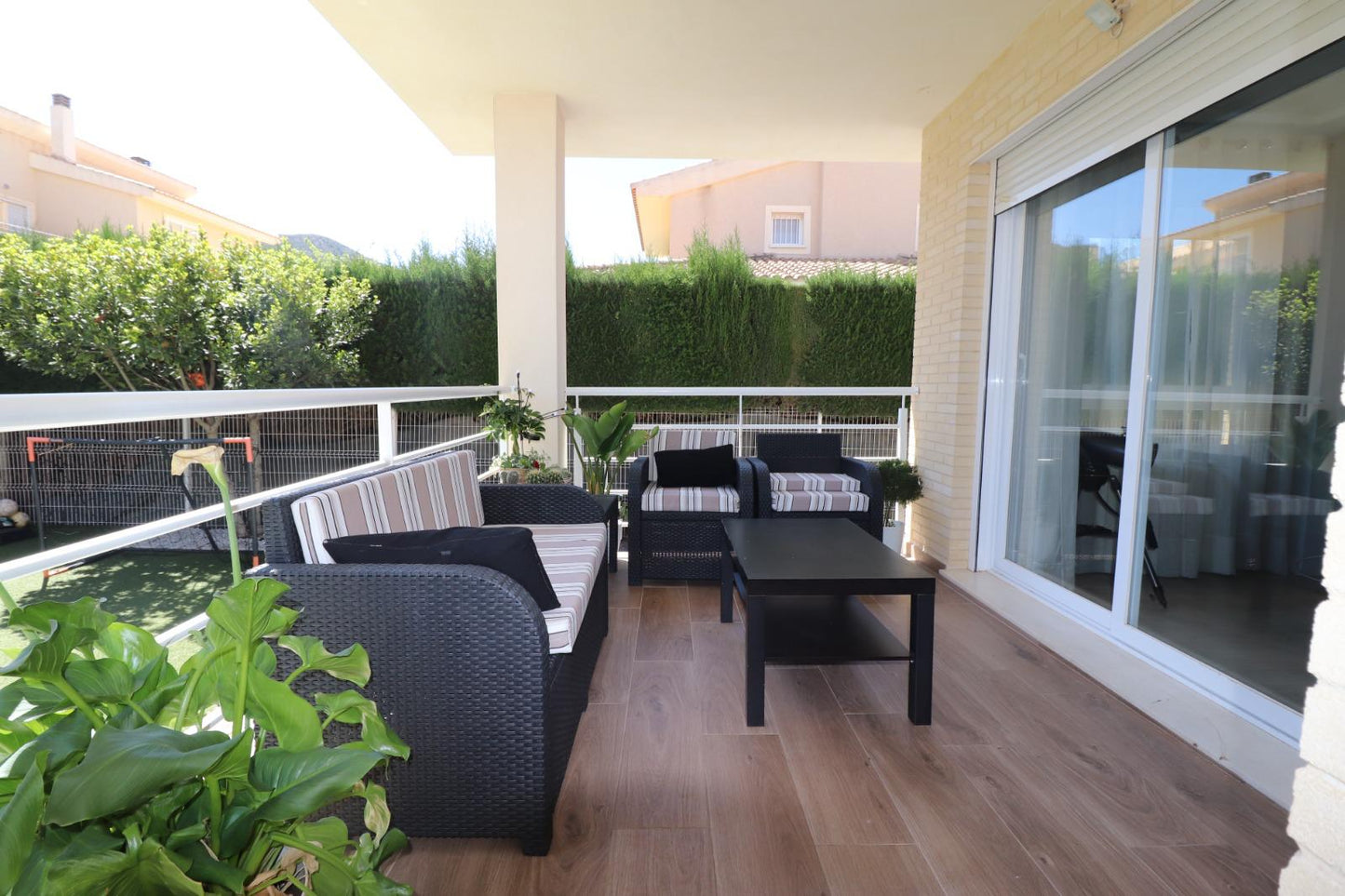 Chalet en Avd. De Ronda, Elda