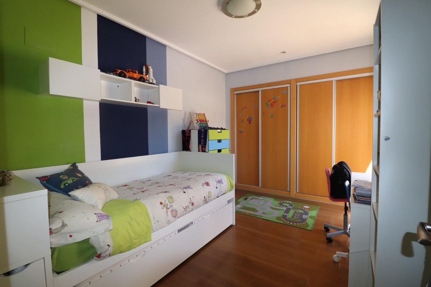 Chalet en Avd. De Ronda, Elda