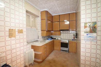 Casa en Calle Murillo, Elda